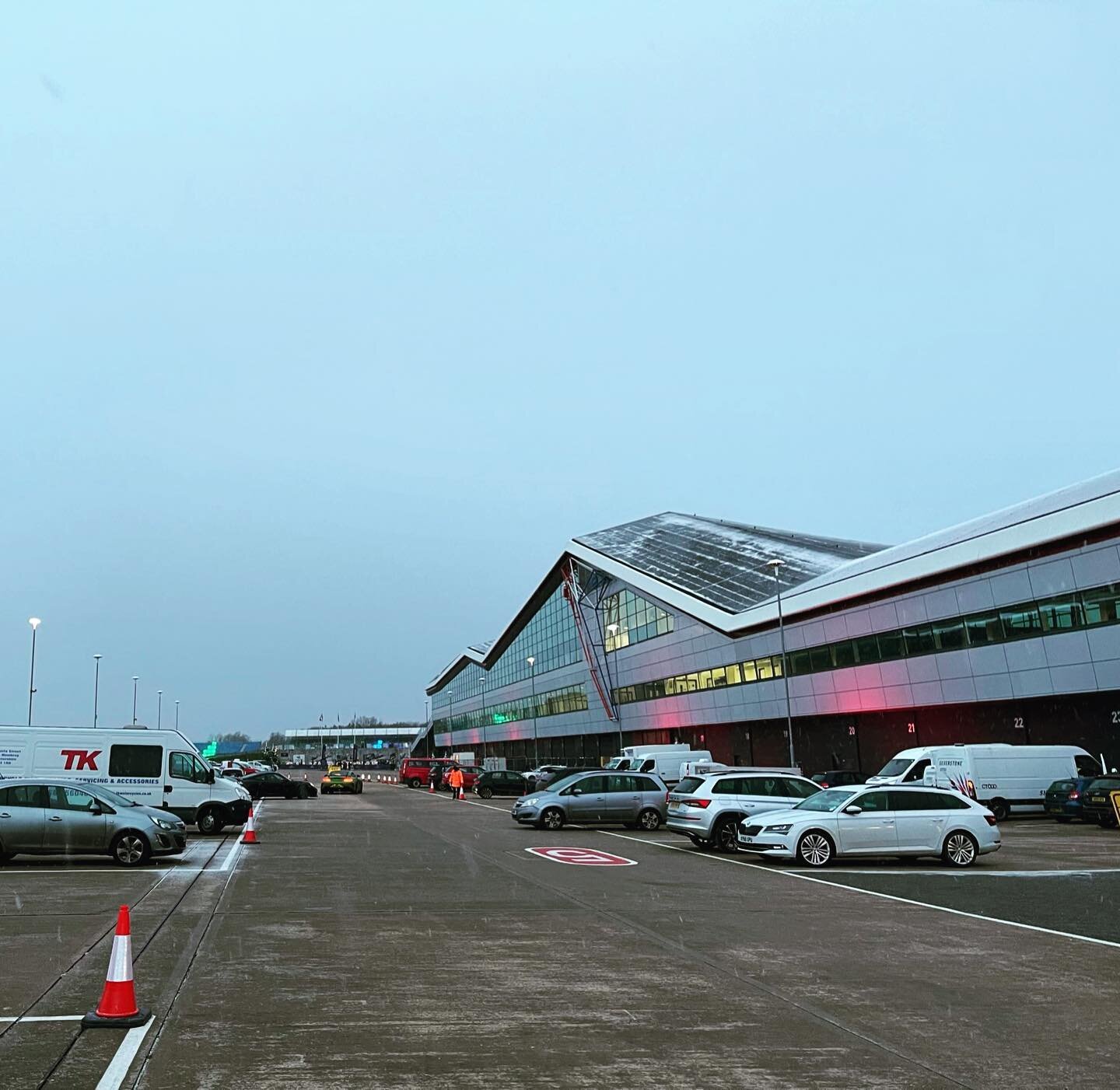 And that&rsquo;s a wrap from us at @kartmaniauk . Fantastic to meet existing customers, new faces and old! Thanks for the support through 2021, here&rsquo;s to an exciting (and busy!) 2022.
➖
#kartmania #karting #gokarting #motorsport #racing #ukkart