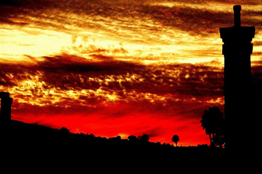 L.A.  A Fire In The Sky To The North