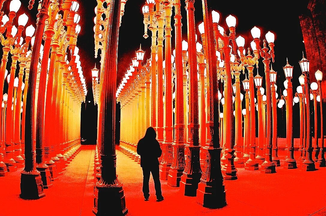 Time Machine On Wilshire Avenue