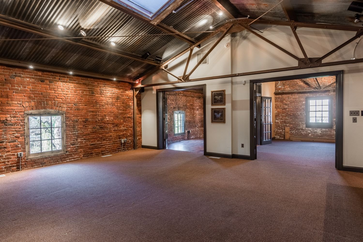 S Main St 199-201  2022 -29.JPG