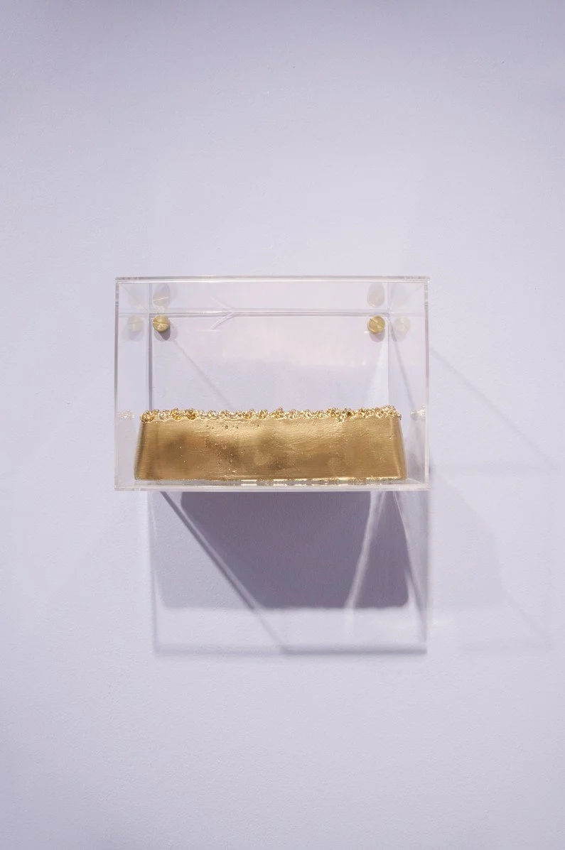 Golden Opportunity #1, 2019
Synthetic polymer paint, acid free chrome spray paint, resin on plaster
19cm x 9cm x 4.5cm
Photo: Arina Rubinskaya