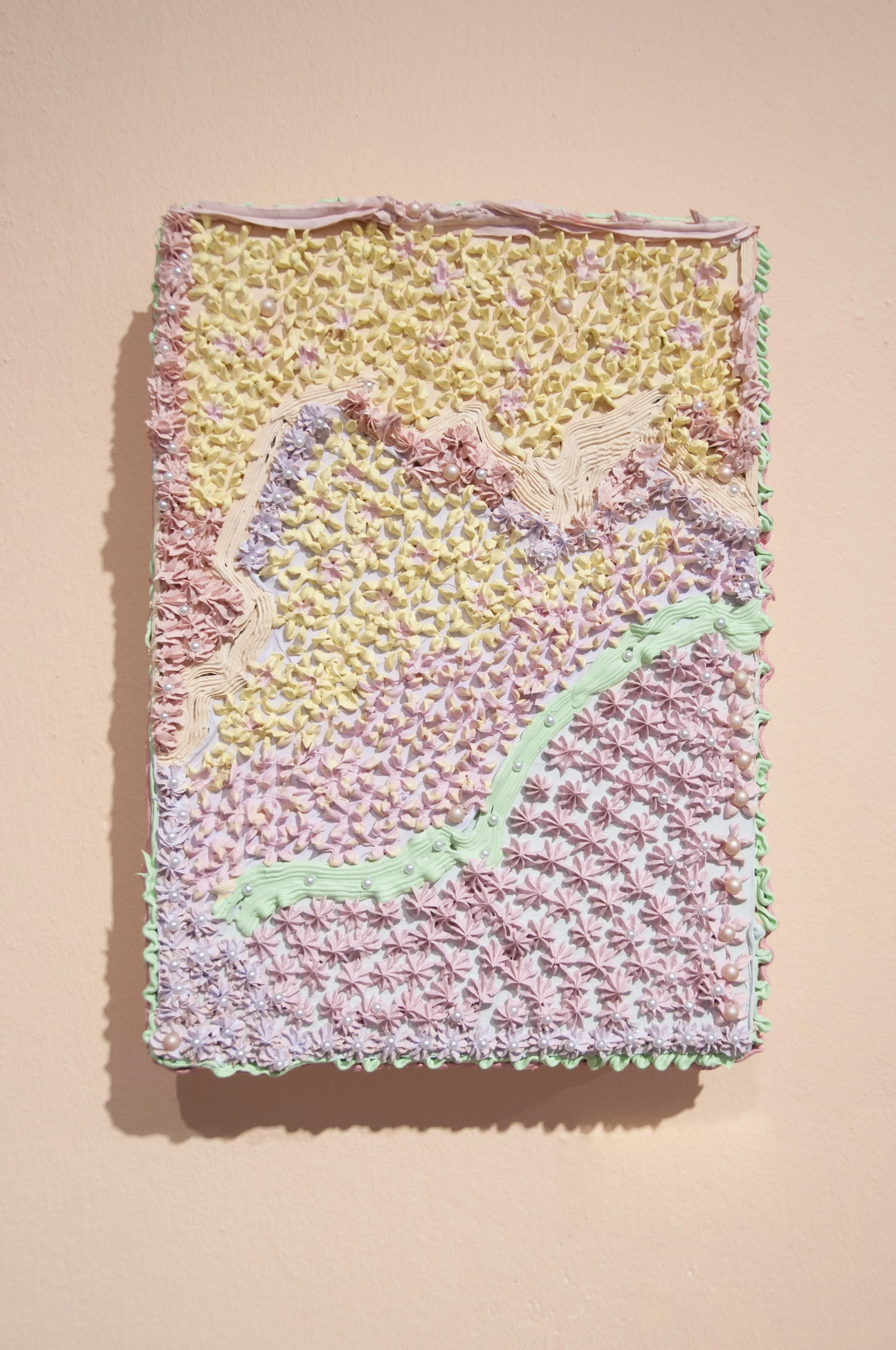 Halcyon No. 1
Silicone, polyvinyl acetate adhesive, water-based latex paint, glass and polymer embroidery beads, synthetic polymer paint on birch plywood panel
21cm x 29.7 cm
Photo: Arina Rubinskaya