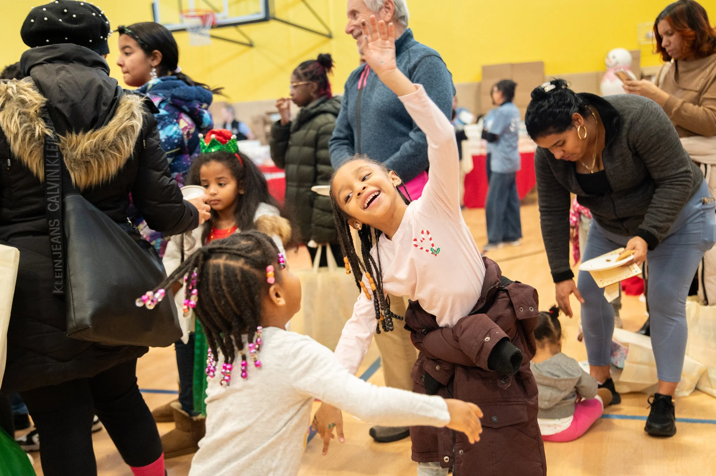 NeighborhoodVillages-WinterWonderfest2024-119.jpg