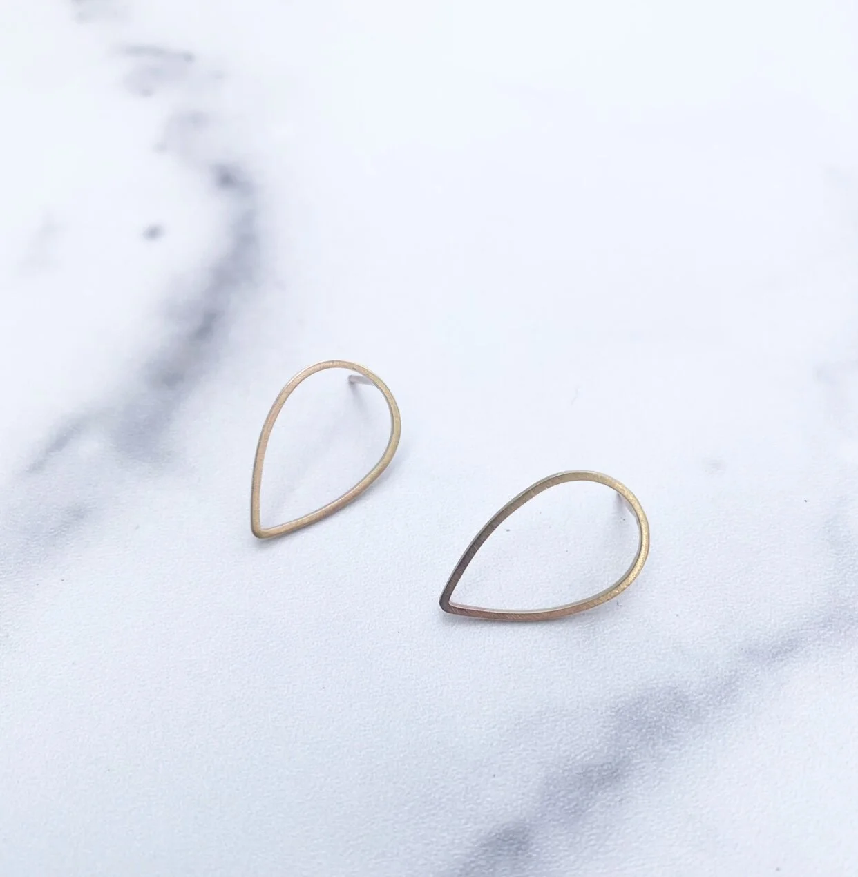 F7BB23A4-5D03-4192-8FE6-0F6BF61A8815