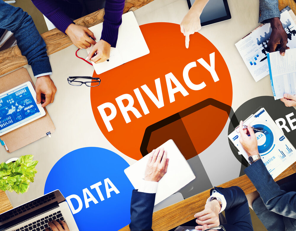 Bipartisan Bill Seeks to Regulate COVID-19 Exposure Notification Apps