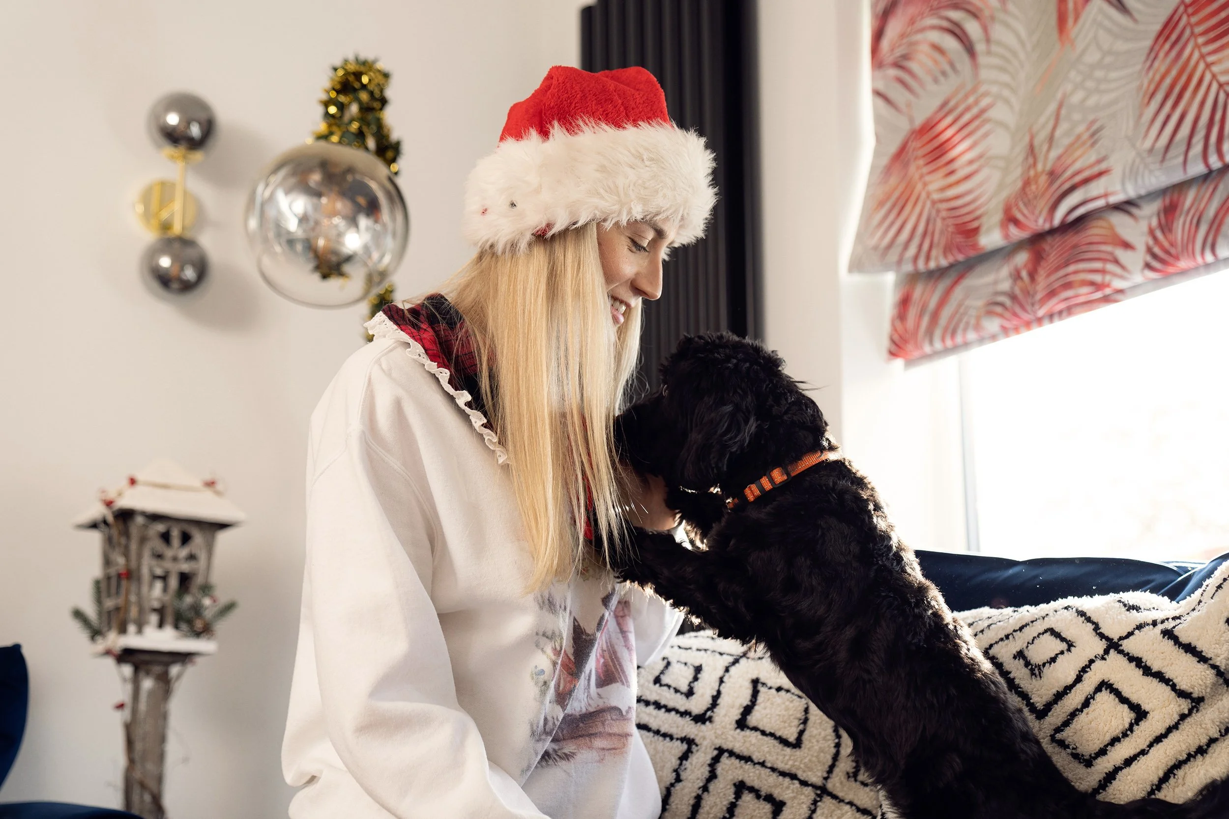 Receptional+Woodgreen+NAT+-+002+(Receptional+Woodgreen+Xmas+Cards+2022+(NAT)+(NR202229))+copy.jpg