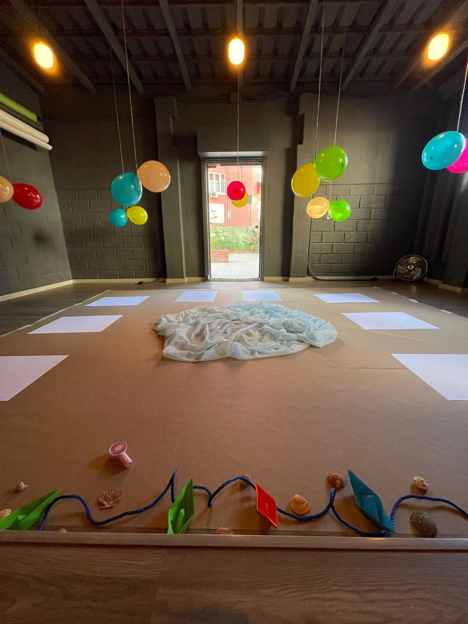 OFICINA DE HISTÓRIAS VIVAS© para famílias com toddlers e crianças a partir dos 18 meses apresenta: