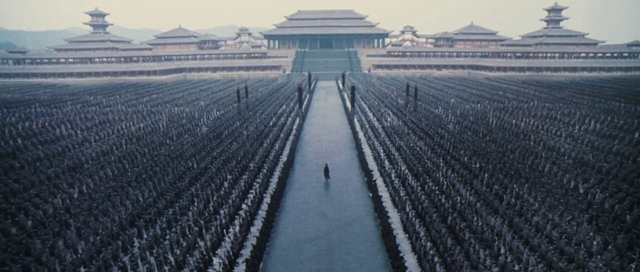 Ciclo LUZES NA CAVERNA XIV (Curadoria de Alexandre Braga)”Como nasce uma verdade? Como mantê-la viva?” “HERO” 2002 | 1h39’ [CN/HK]De Zhang Yimou