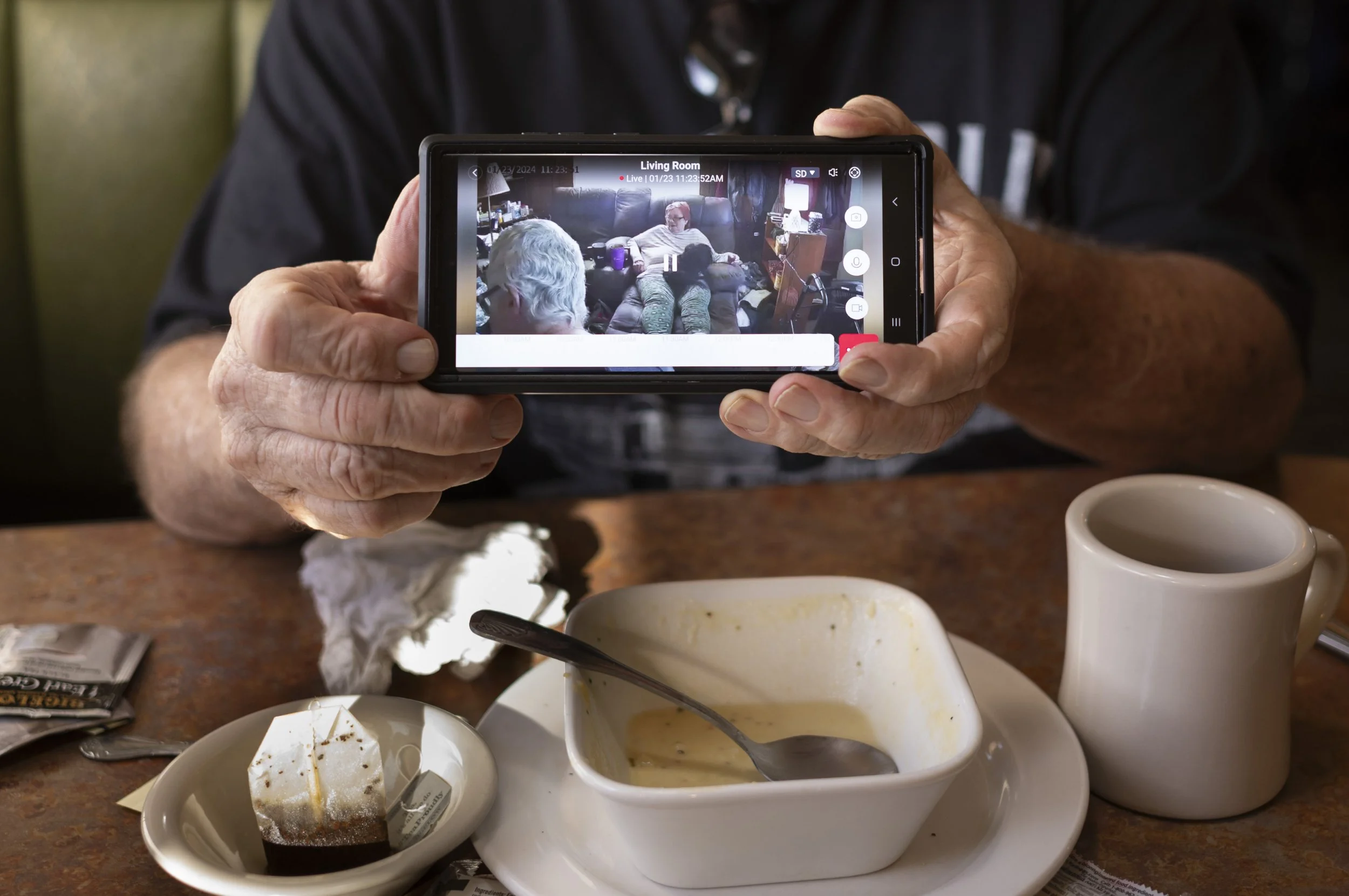  As Lynne’s dementia and health condition worsened, Wayne installed cameras with two-way microphones so he and Lynne could communicate easily when he was out delivering newspapers in the dead of night. Wayne’s absence could cause Lynne to become dist