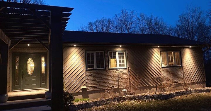 Soffit pot lights add sophistication to your home