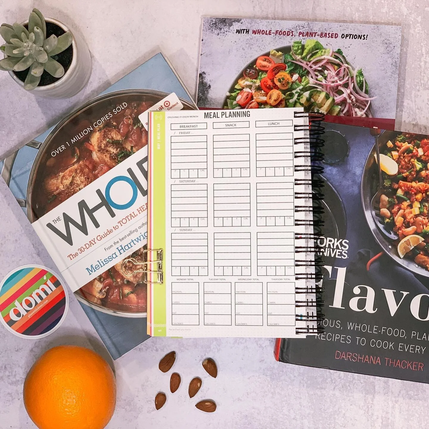 How&rsquo;s the meal planning going? Are your macros on point!? Have you found room for your favorite dessert 🧁 Here are some of my favorite healthy recipe books! All complete with delicious sweets!
.
.
.
.
.

#Planner
#Bujo
#BujoInspiration
#PlanWi