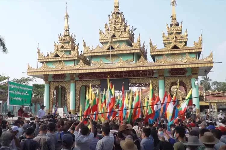 Miến Điện : Quân đội tố cáo gian lận bầu cử, không loại trừ khả năng đảo chính