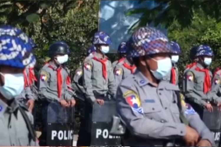 Đảo chính tại Miến Điện. Xin hãy cầu nguyện cho Đức Hồng Y Charles Maung Bo