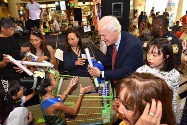 THƯ CHÚC TẾT CỦA TNS JOHN CORNYN CÓ GÌ LẠ! 