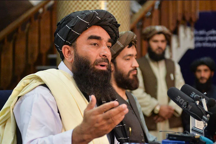 Cuộc họp báo đầu tiên của Taliban: ‘Hãy thành lập một chính phủ hòa hợp’