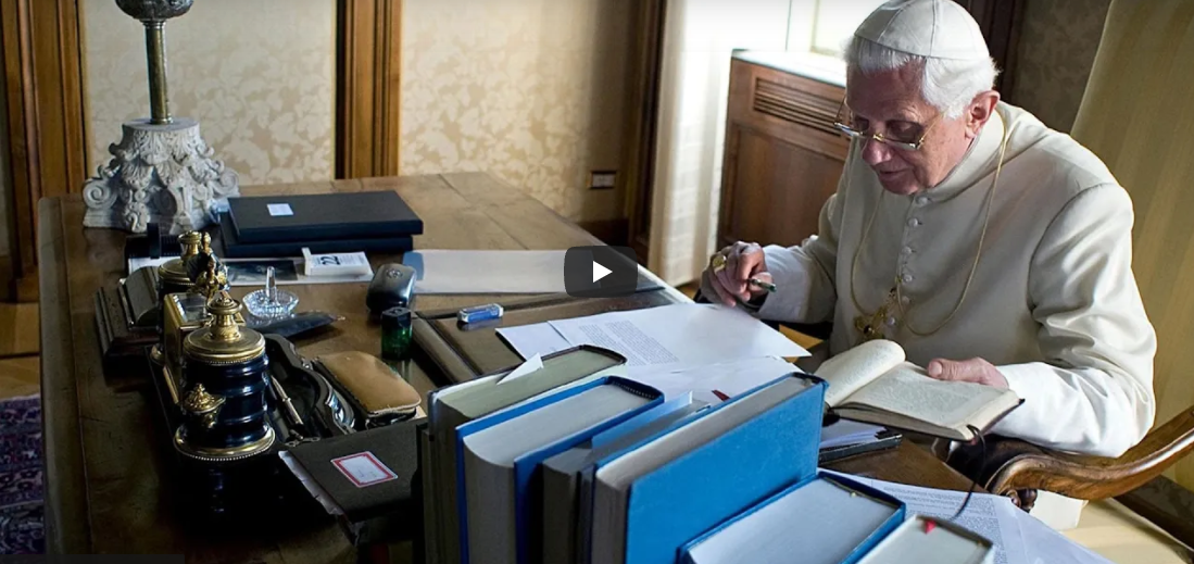 Đức Bênêđíctô XVI khóc bạn làm người nhỏ lệ. Đói quá, bắt cóc các nhà truyền giáo Mỹ đòi tiền chuộc