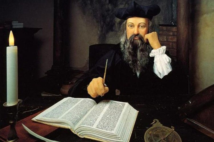 Nhà tiên tri Nostradamus tiên đoán "vận mệnh" thế giới năm 2022