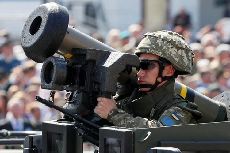 Mỹ "mở đường mới" để chuyển vũ khí cho Ukraine