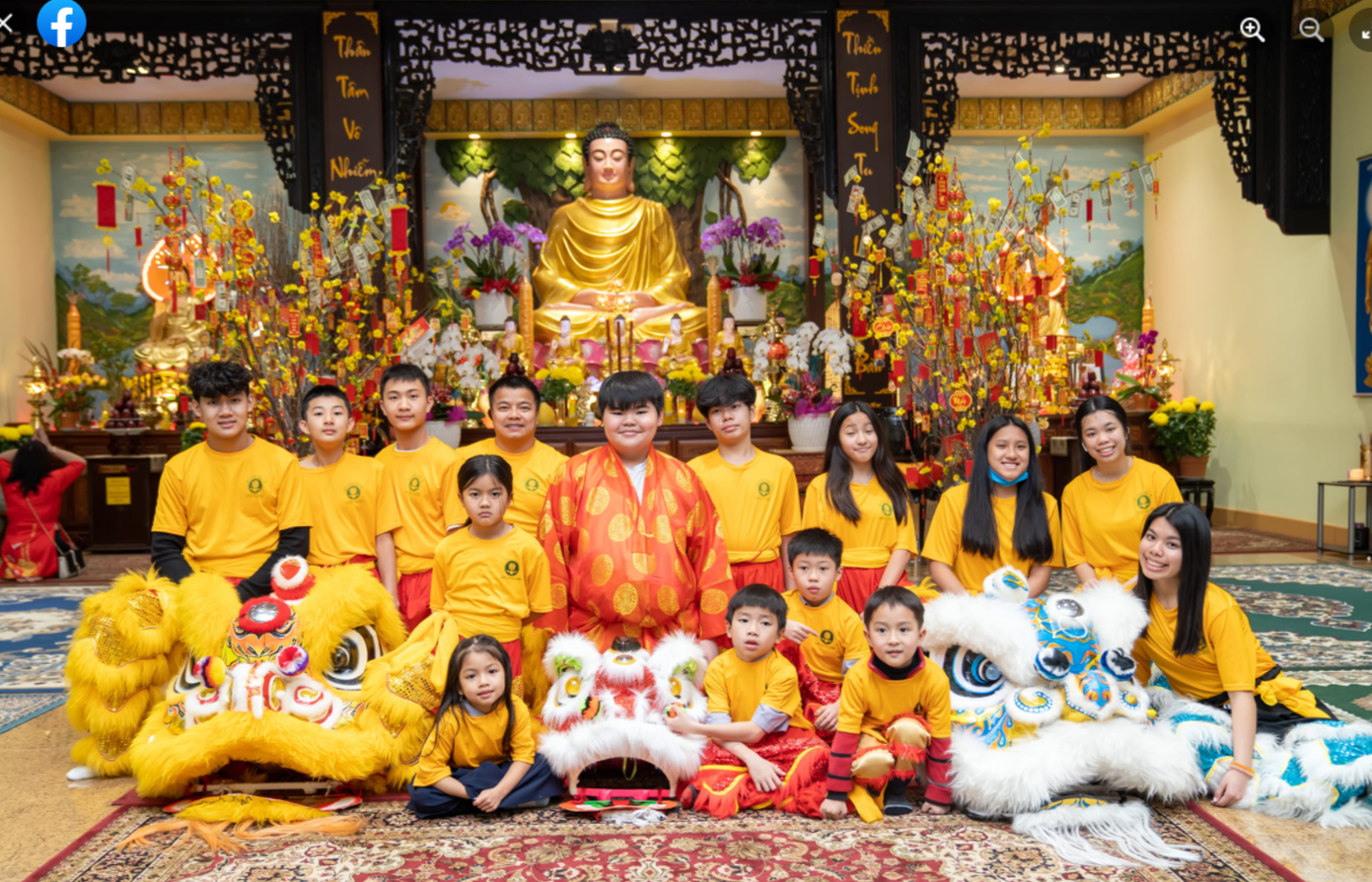 Bữa cơm trưa tại Tịnh Xá Ngọc Nhiên Garland vào Mồng Một Tết Nhâm Dần