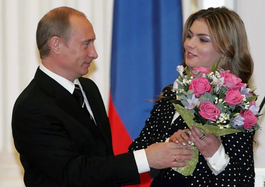 Alina Kabaeva, người được đồn là bạn gái của Putin là ai? 
