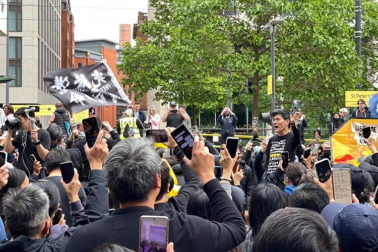 Kỷ niệm 3 năm Sự kiện 12/06: Cuộc mít-tinh tại Manchester thu hút hơn 3,000 người ủng hộ