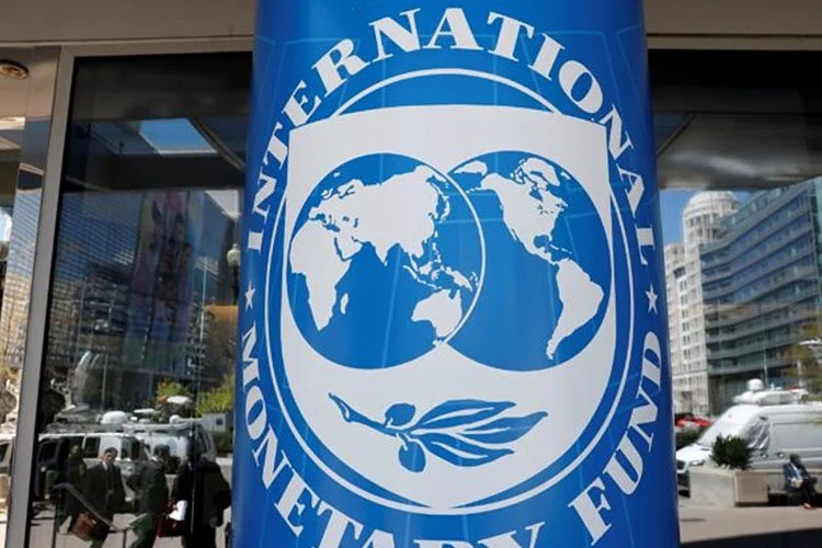 IMF cảnh báo, rủi ro ổn định tài chính tăng vọt trong bối cảnh ‘các cú sốc lớn đan xen’, lạm phát dai dẳng