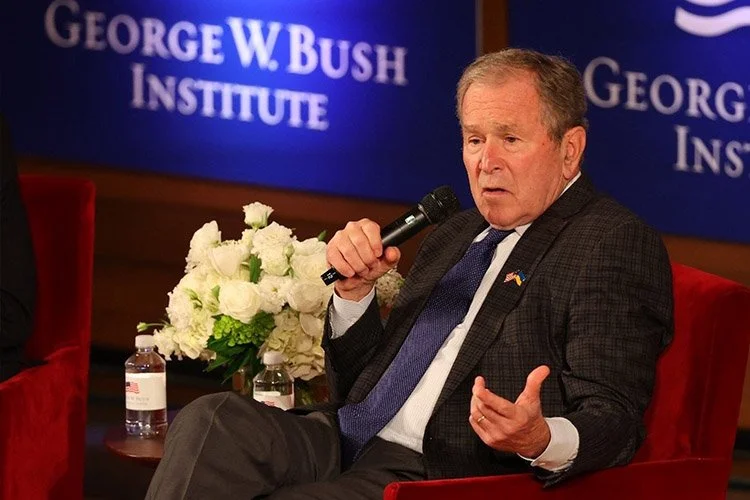 Cựu Tổng thống Bush đánh giá bên nào sẽ thắng tại Ukraine?
