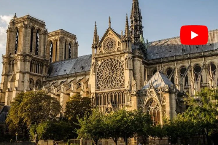 Những ngôi mộ được khám phá của Notre Dame bắt đầu tiết lộ những bí mật