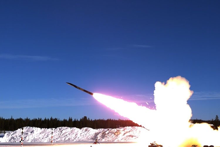 Vũ khí mới viện trợ cho Ukraine sẽ buộc Nga phải thay đổi