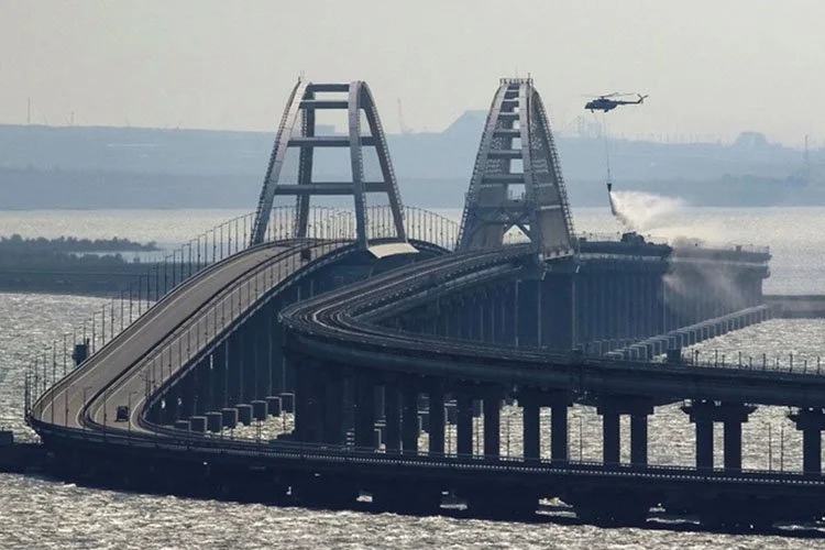 Ukraine thay đổi chiến lược giành lại Crimea