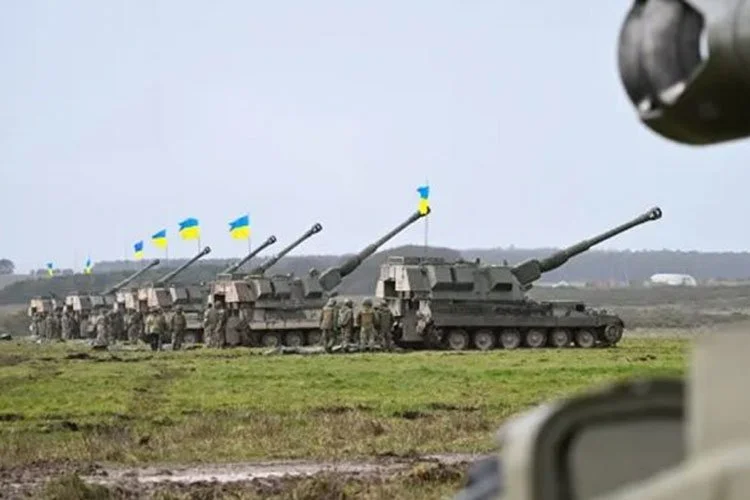 Ukraine chuẩn bị phản công toàn diện