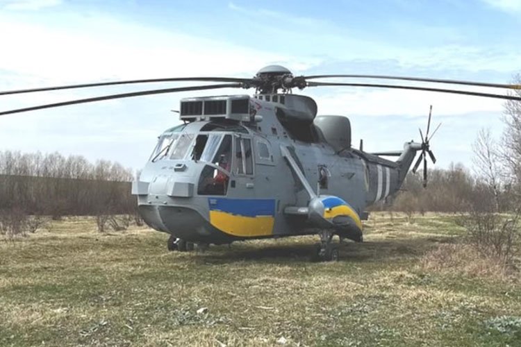 Máy bay trực thăng do Hoàng tử Andrew lái ở Falklands gửi đến Ukraine