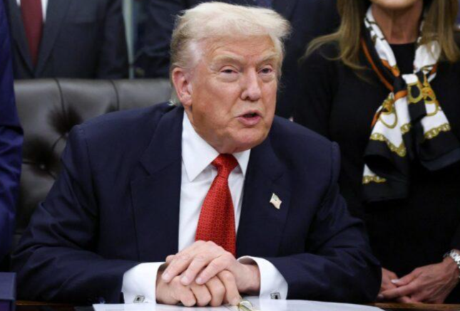 Trump Gây Sốc Khi Kêu Gọi Công Khai Toàn Bộ Hồ Sơ Epstein