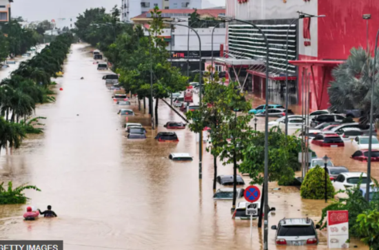 BÃO LỤT TẠI BÌNH ĐỊNH – PHÚ YÊN – NHA TRANG