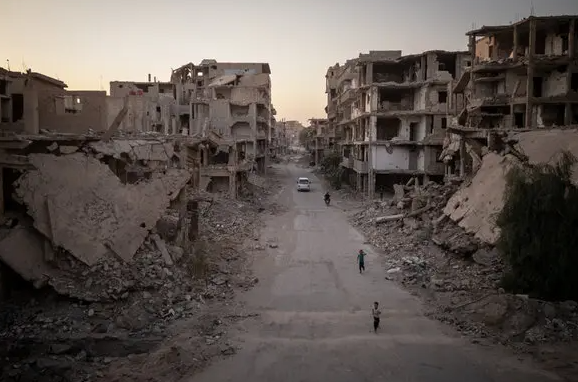 Mỹ không kích IS ồ ạt, ông Donald Trump nói về “tương lai tươi sáng” của Syria