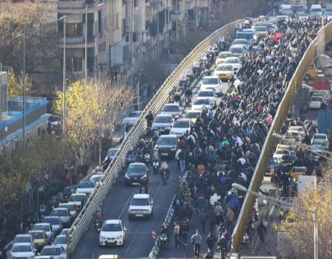 Biểu tình lan rộng khắp Iran, internet mất kết nối hoàn toàn