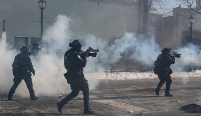 Đặc vụ liên bang bắn chết thêm công dân Mỹ ở Minnesota