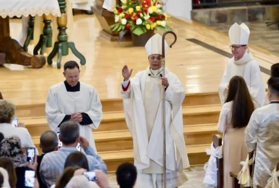 VIỆT NAM CÓ 8 GIÁM MỤC HẢI NGOẠI