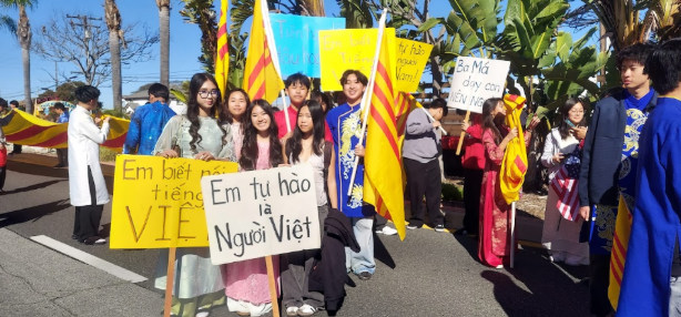 TIẾNG VIỆT CÒN, NƯỚC VIỆT CÒN