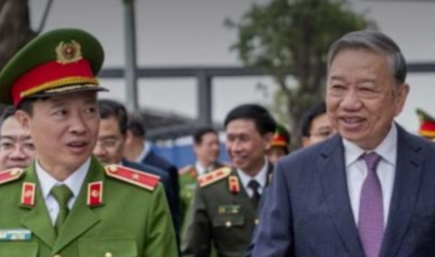 Hà Nội Sắp Có Chủ Tịch Mới: Quản Trị Dân Sự Hay “Doanh Trại Hóa” Thủ Đô?