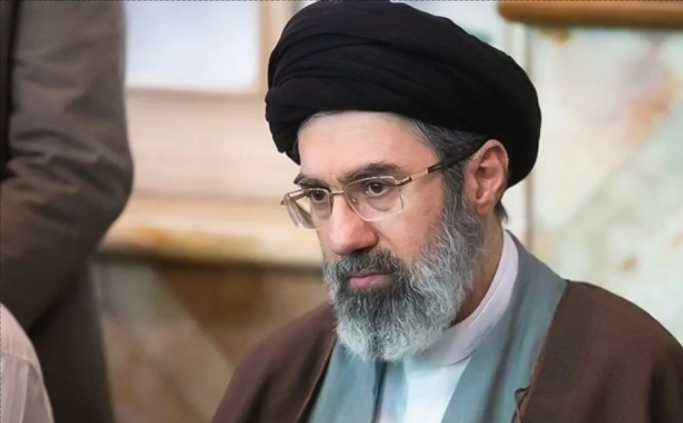 Lãnh tụ Tối cao Iran tuyên bố đanh thép cảnh báo