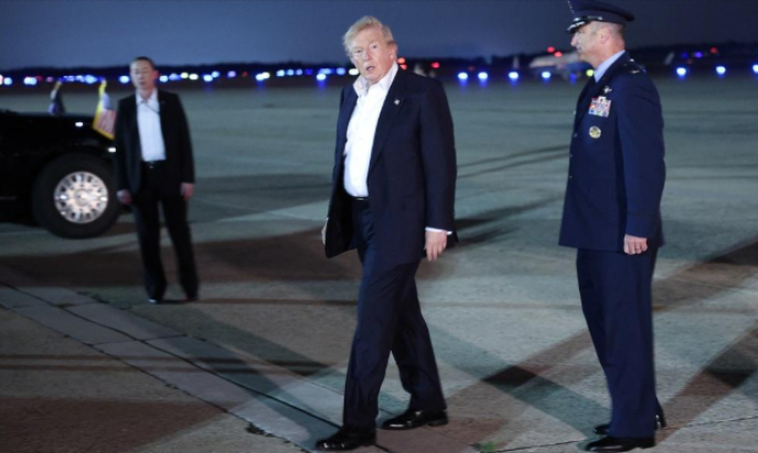 Hậu trường an ninh Mỹ khi tráo chuyên cơ chở TT Trump