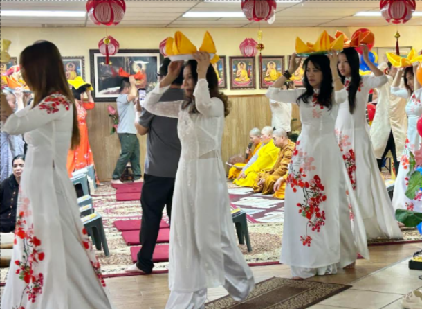 LỄ VU LAN BÁO HIẾU VÀ LỄ DÂNG Y CÀ SA TẠI TỊNH XÁ MINH ĐĂNG QUANG THÀNH PHỐ GARLAND