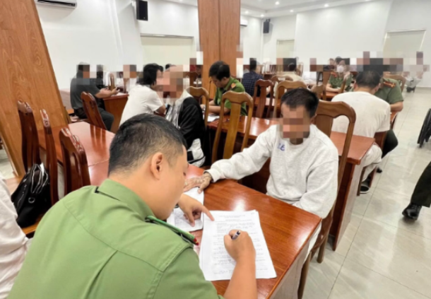 BAO NHIÊU NGƯỜI VIỆT BỊ HOA KỲ TRỤC XUẤT