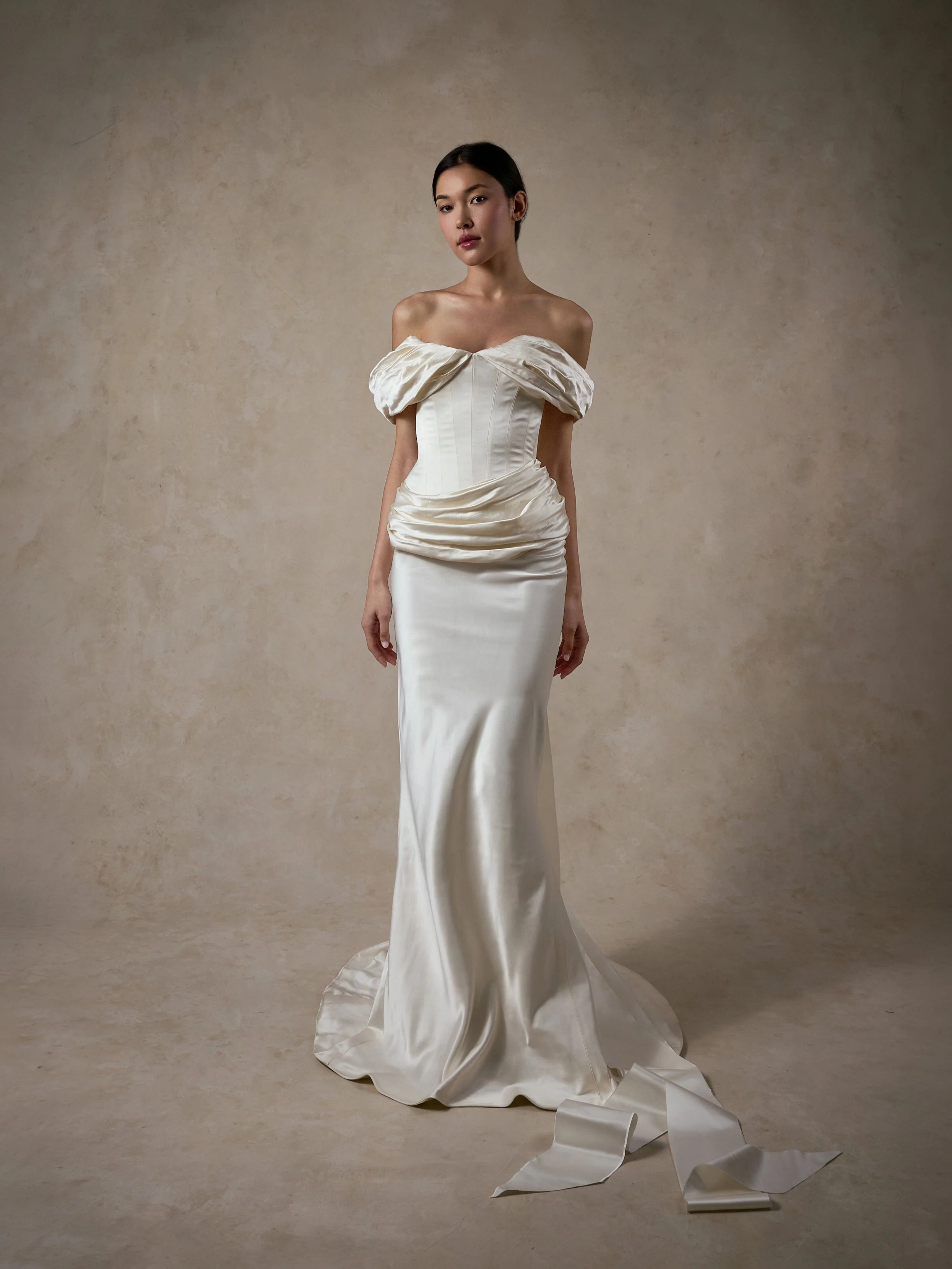DAPHNE_FRONT1.jpg