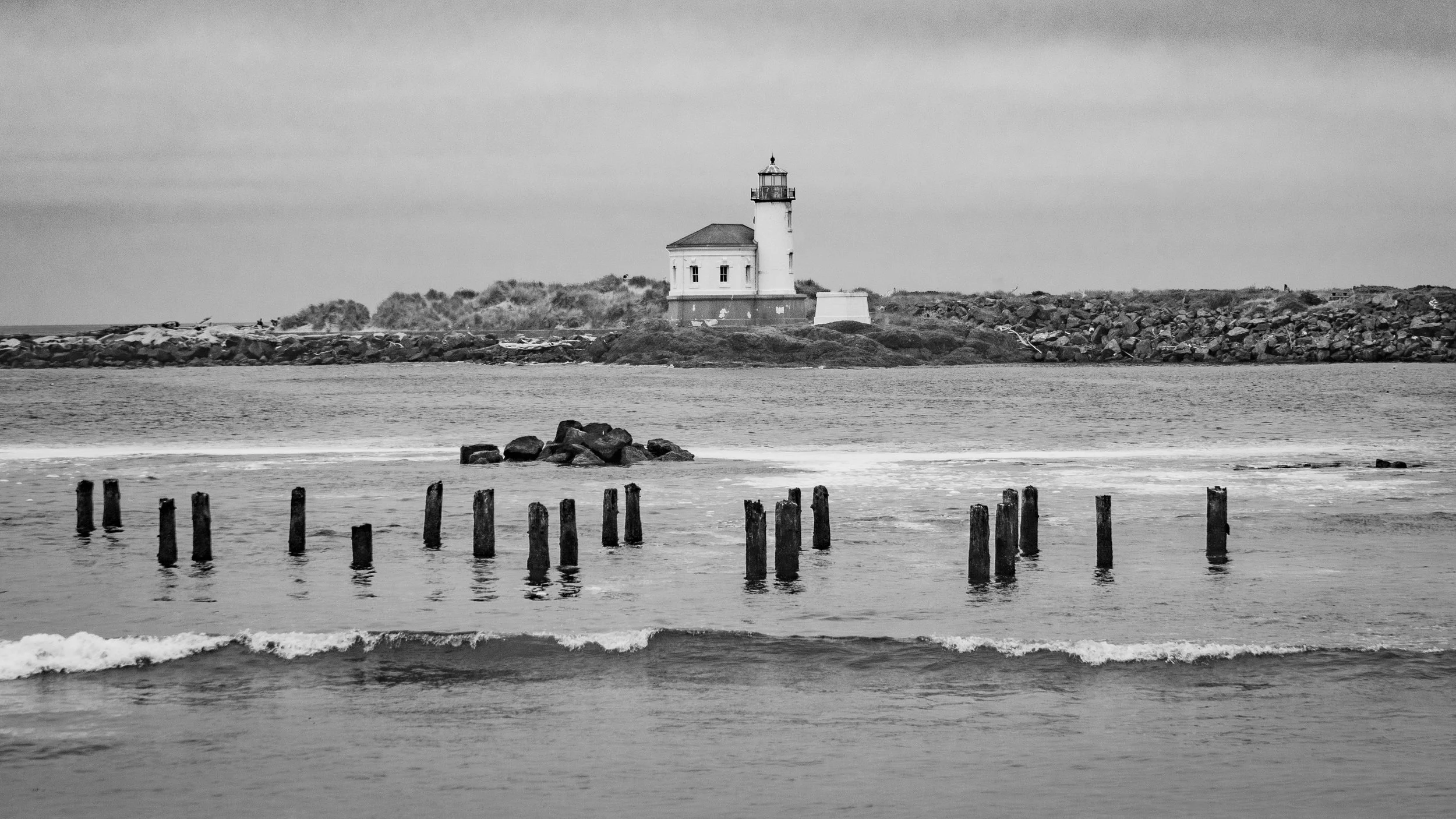 Coquille River Lighthouse 16X9