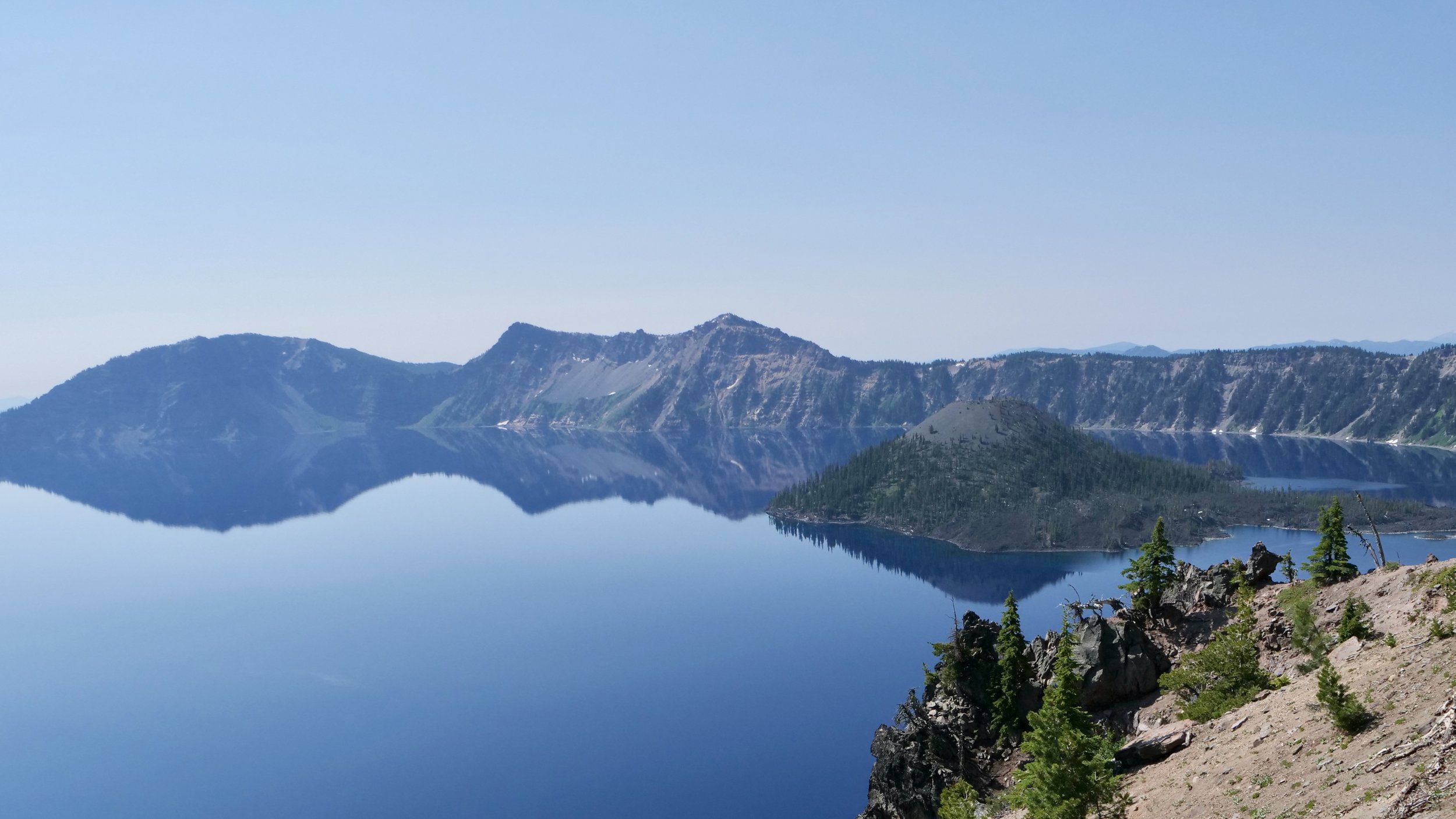 Crater Lake & Wizard Island 16X9