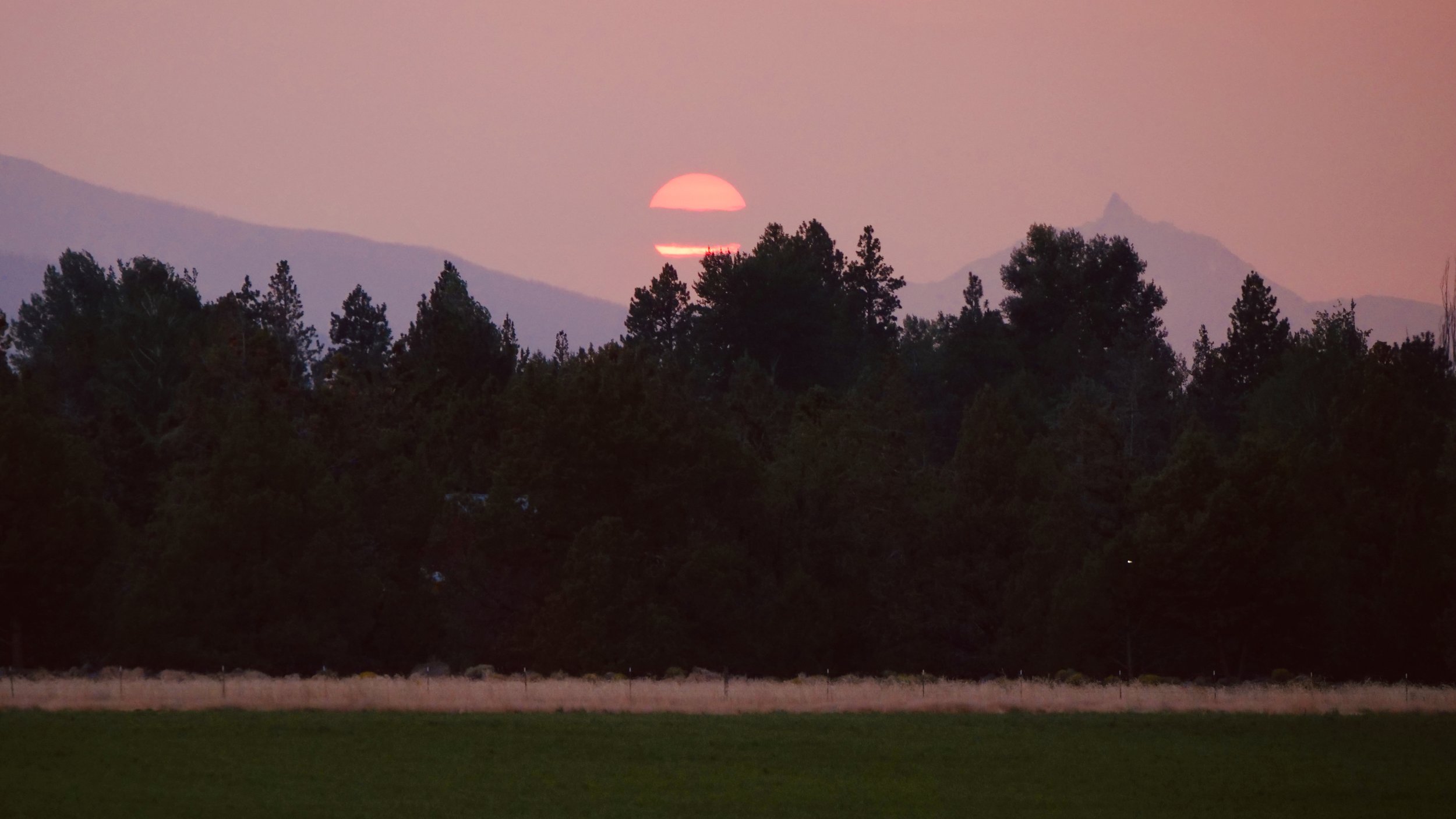 Smokey Central Oregon Sunset. Mt. Washington 16X9