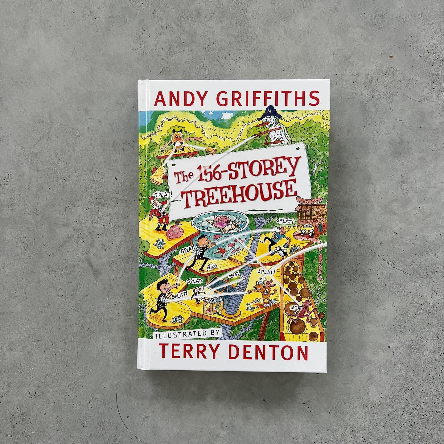 13 more storeys including an aquarium, a lost sausage office and an amazing mind-reading sandwich-making machine! All waiting to be discovered in your favourite bookstore now!
Congratulations and Happy Publication Day @andygbooks @terrydbooks 
#happy