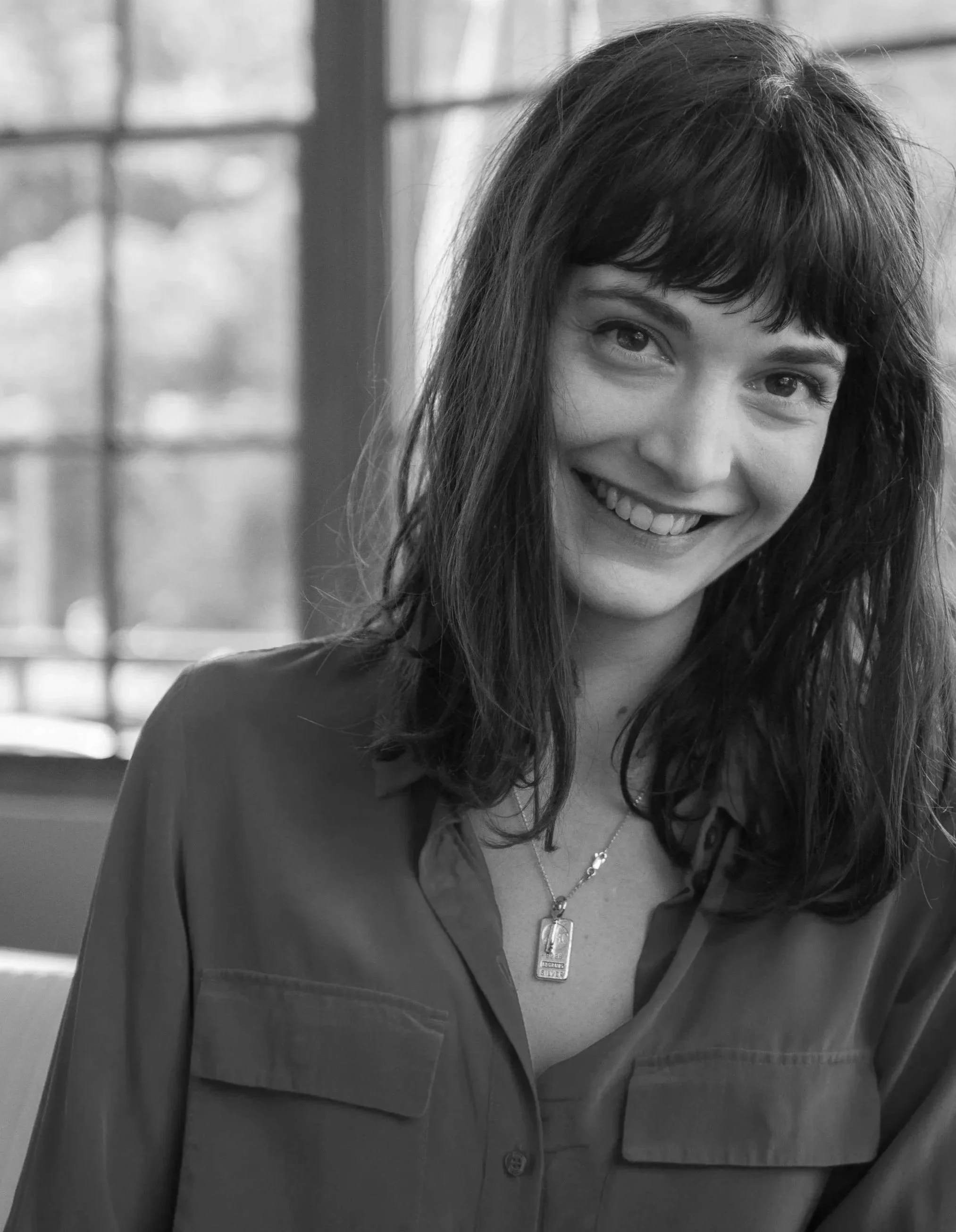 Naomi Riddle, Agent's Assistant